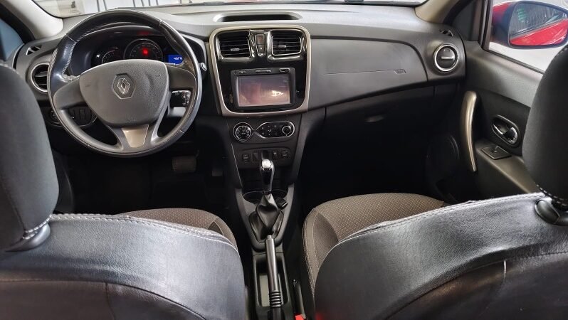
								Renault Logan full									