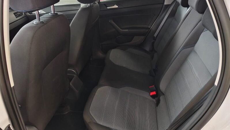 
								Volkswagen Nivus full									