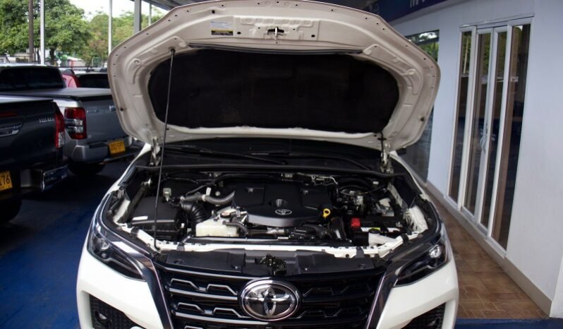 
								Toyota fortuner srv full									