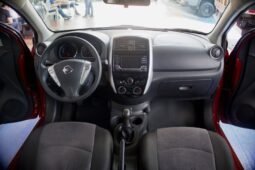 
										Nissan Versa Advance full									