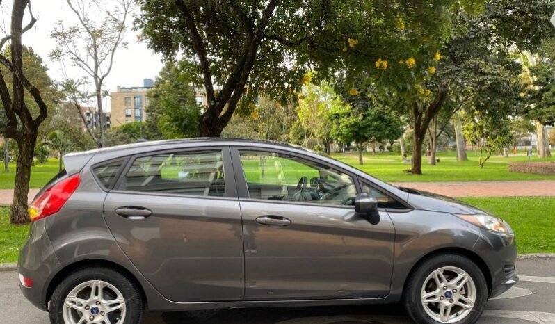 
								Ford ford fiesta se full									