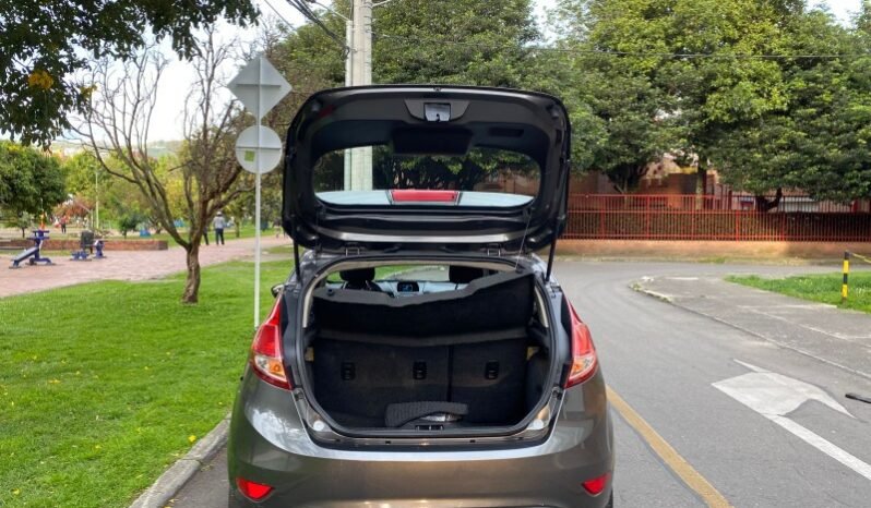 
								Ford ford fiesta se full									