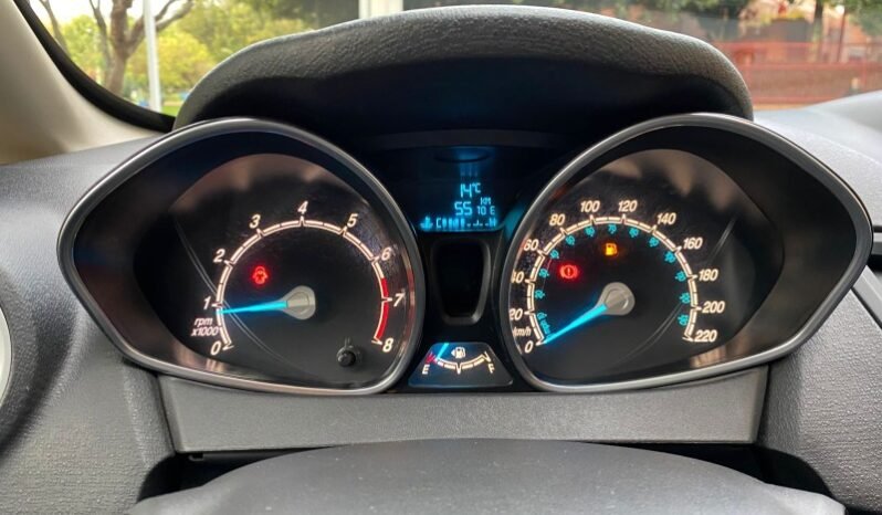 
								Ford ford fiesta se full									