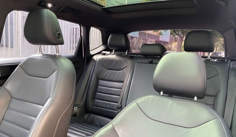 
								Volkswagen taos full									