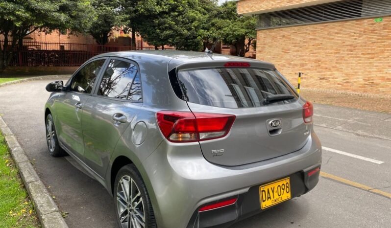 
								Kia Rio full									