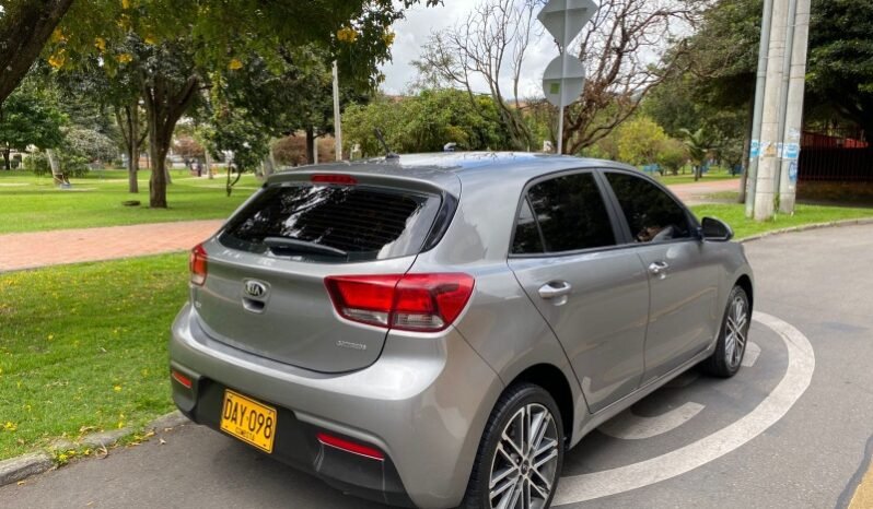 
								Kia Rio full									