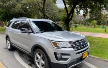 Ford explorer xlt
