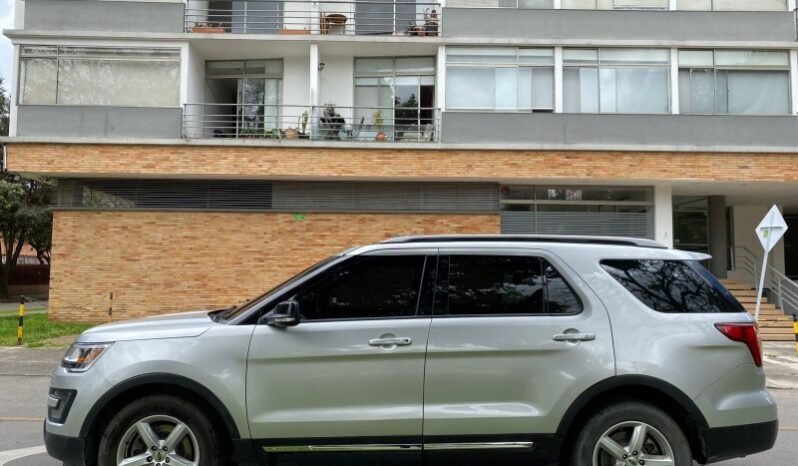 
								Ford explorer xlt full									
