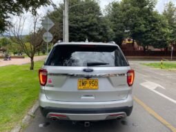 
										Ford explorer xlt full									