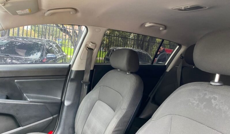 
								Kia Sportage full									