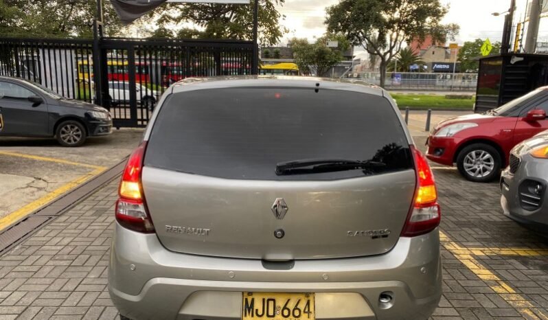 
								Renault Sandero full									