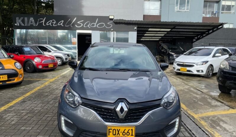 
								Renault captur zen full									