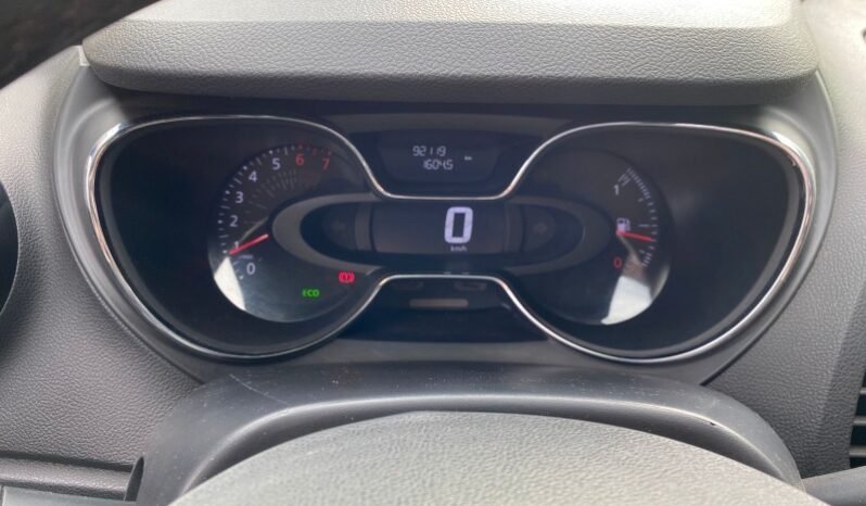 
								Renault captur zen full									