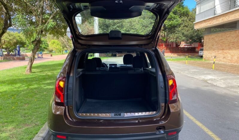
								Renault Duster expression full									