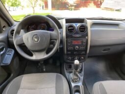 
										Renault Duster expression full									