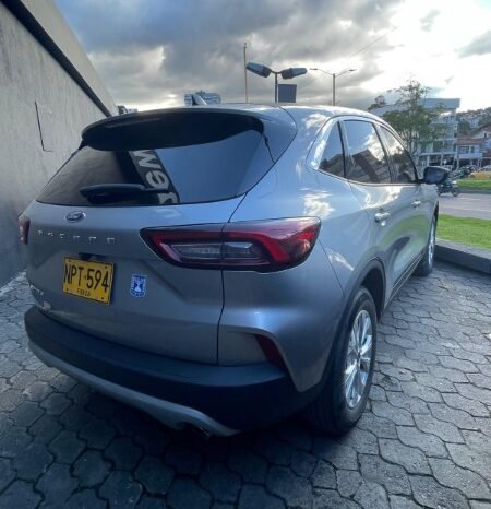 
								Ford Escape full									