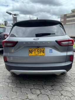 
										Ford Escape full									