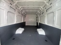 
										Dongfeng BIG VAN CARGO full									