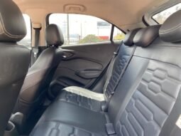 
										Chevrolet Onix full									