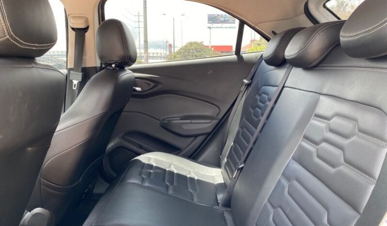 
								Chevrolet Onix full									