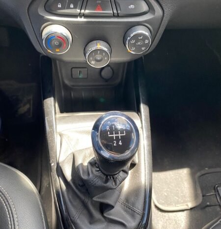 
								Chevrolet Onix full									