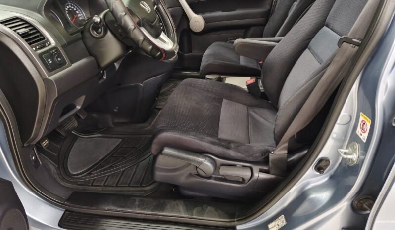 
								HONDA CR-V full									