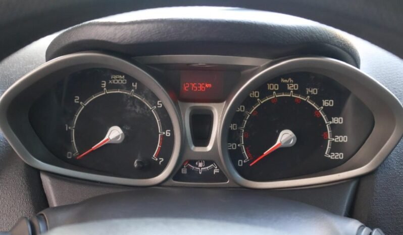 
								Ford Fiesta SE full									