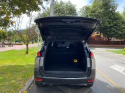 
										Peugeot 5008 GT full									