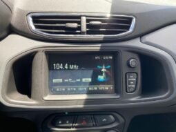 
										Chevrolet Onix full									
