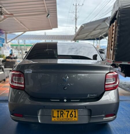 
								Renault Logan Intens full									