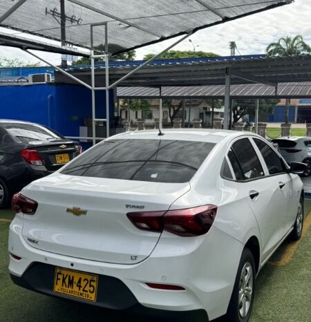 
								Chevrolet Onix full									