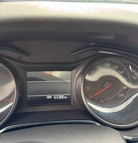 
								Chevrolet Onix full									