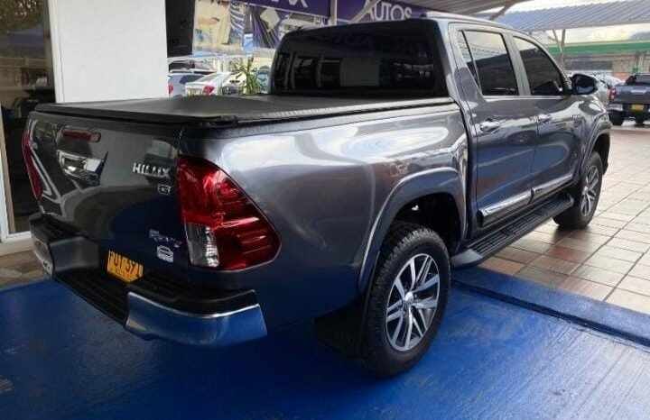 
								Toyota hilux revo 4×4 full									