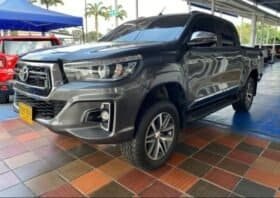 Toyota hilux revo 4×4