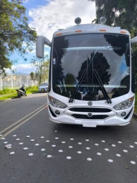 Dongfeng BUS DRR 44 PASAJEROS