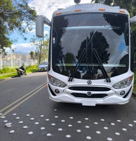 
								Dongfeng BUS DRR 44 PASAJEROS full									