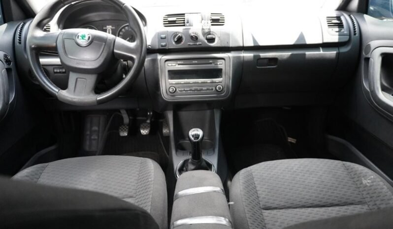 
								SKODA FABIA AMBIENT full									
