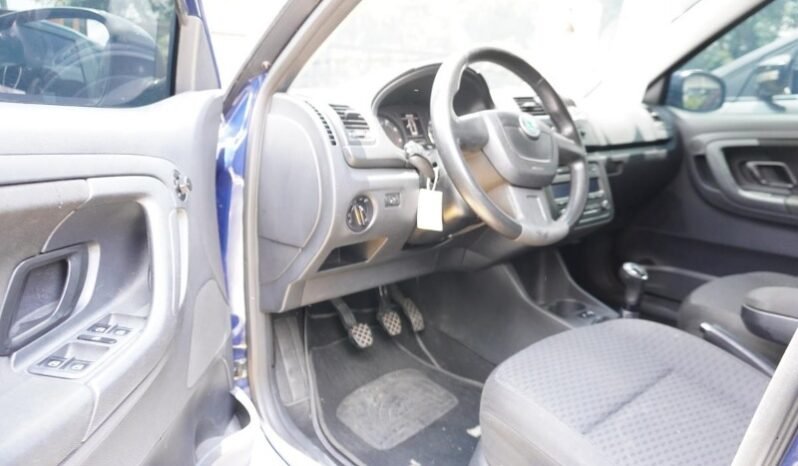 
								SKODA FABIA AMBIENT full									
