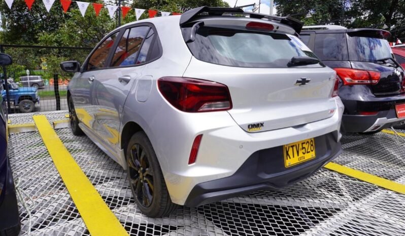 
								Chevrolet Onix full									