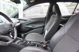 
										Chevrolet Onix full									