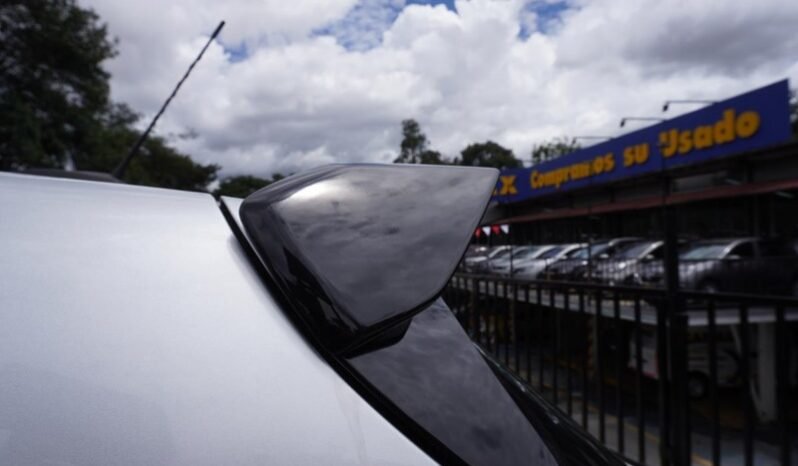 
								Chevrolet Onix full									