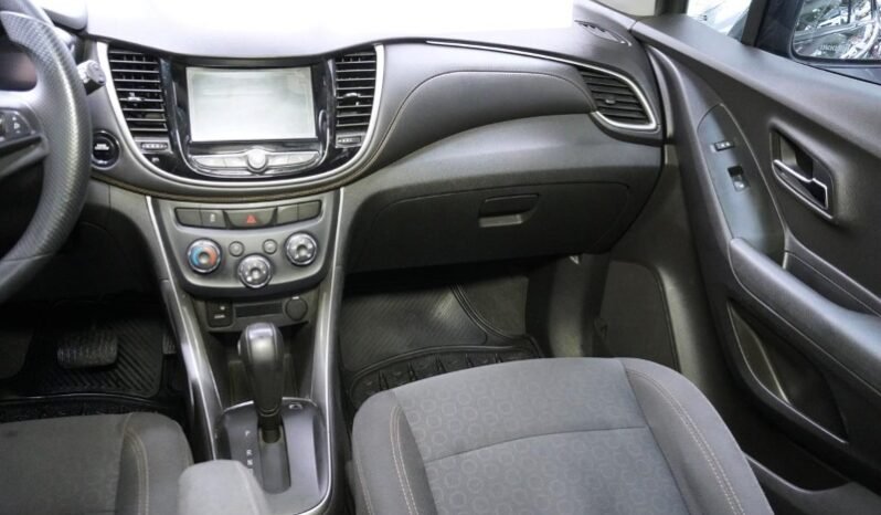
								Chevrolet Tracker LS full									