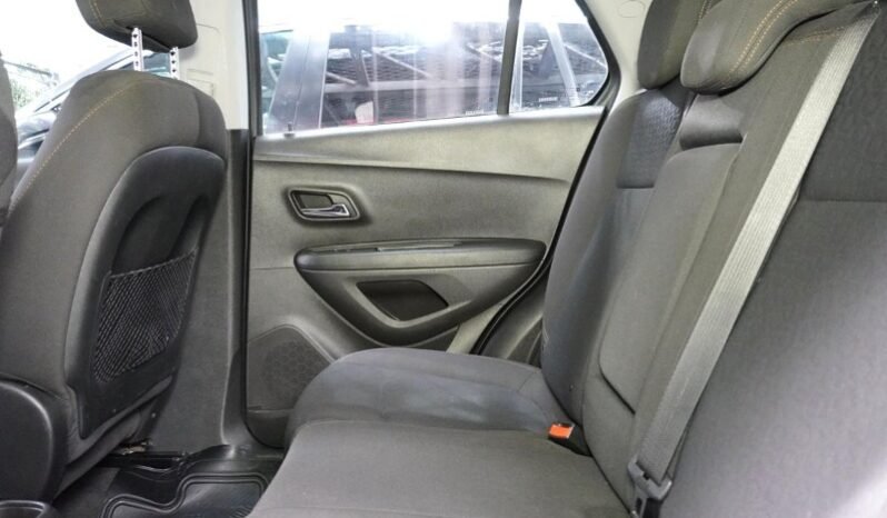 
								Chevrolet Tracker LS full									