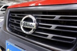 
										Nissan NP300 full									