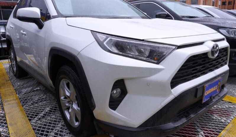 
								Toyota RAV4 full									