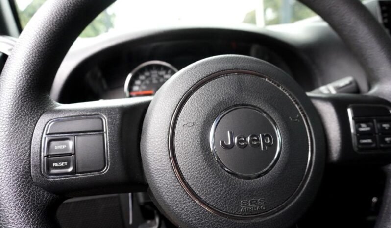 
								Jeep wrangler sport full									