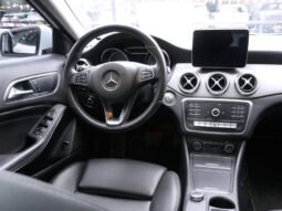 
										Mercedes-Benz GLA 200 full									