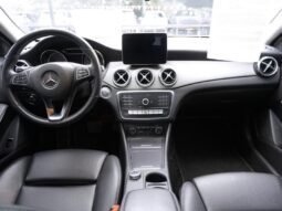 
										Mercedes-Benz GLA 200 full									