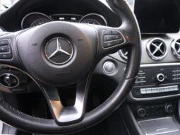 
										Mercedes-Benz GLA 200 full									
