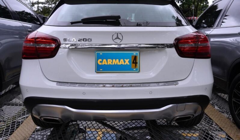 
								Mercedes-Benz GLA 200 full									